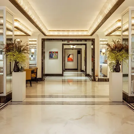 Hotel The Surrey, A Corinthia
