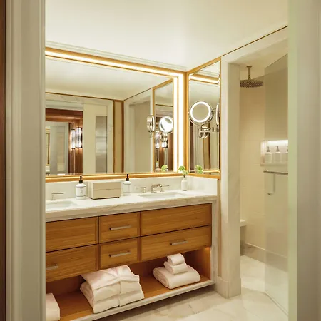 The Surrey, A Corinthia 5*