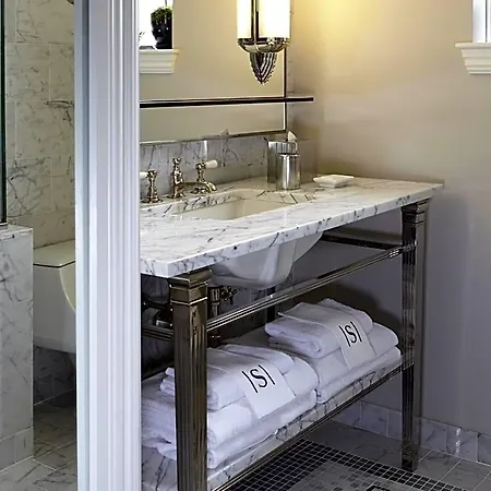 Hotel The Surrey, A Corinthia New York