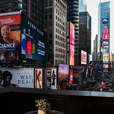 Renaissance Times Square By Marriott New York