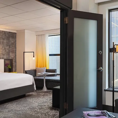 Renaissance Times Square By Marriott Hotel 4*