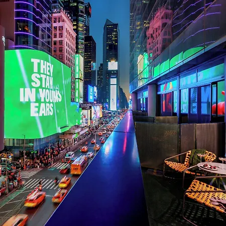 Hotel Renaissance Times Square By Marriott 4*