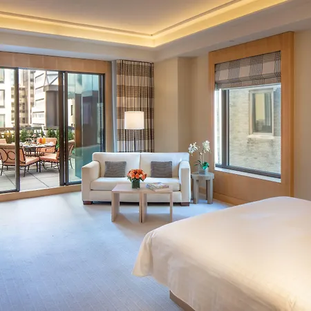 Four Seasons Hotel