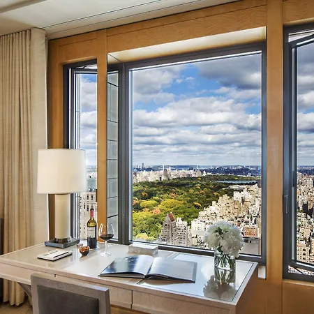 Four Seasons Hotel 5*