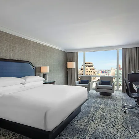Sheraton Laguardia East