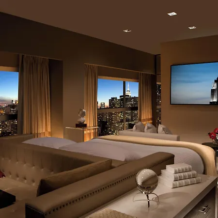 Hotel Millennium Hilton One Un Plaza 4*