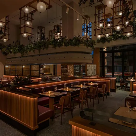 Moxy Brooklyn Williamsburg Hotel 3*
