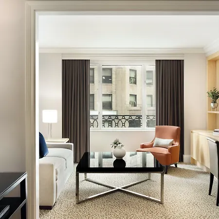 Hotel Omni Berkshire Place 4*