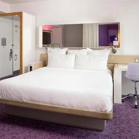 Hotel Yotel Times Square 4*