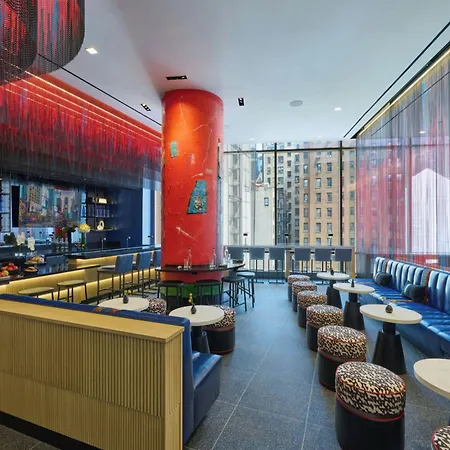 Courtyard By Marriott Manhattan/central Park Hotel 4*