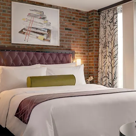 Archer Hotel 4*