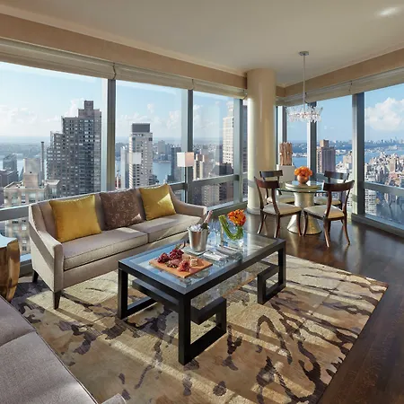Mandarin Oriental, Hotel