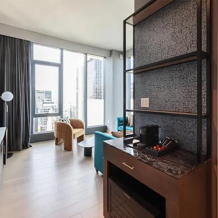 Tempo By Hilton Times Square 4*