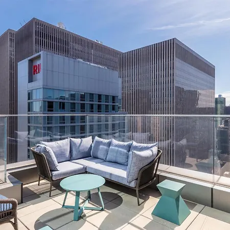 Tempo By Hilton Times Square Hotel 4*