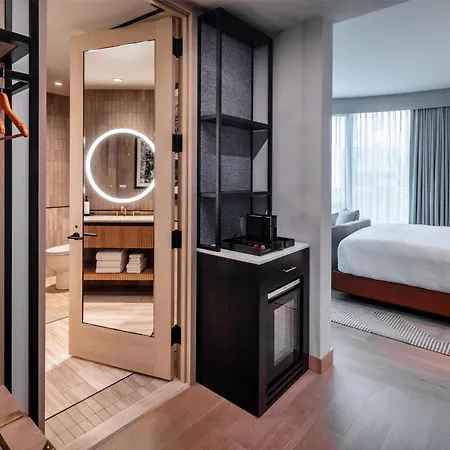 Tempo By Hilton Times Square Hotel New York