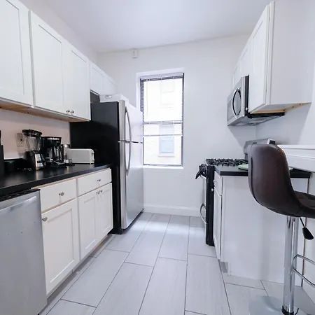 Sunny 4br/2ba Retreat In Morningside Heights, Nyc New York