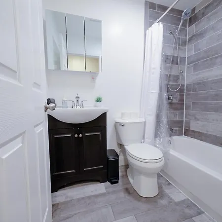 Sunny 4br/2ba Retreat In Morningside Heights, Nyc Holiday home New York
