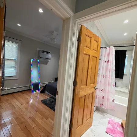 Jfk Private Room With Host Present