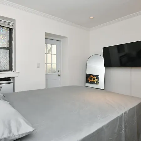 Apartment Cozy 1br In Manhattan W Private Terrace