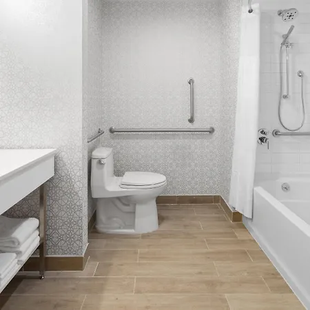 Hotel La Quinta & By Wyndham Queens Nyc Jfk Airtrain New York
