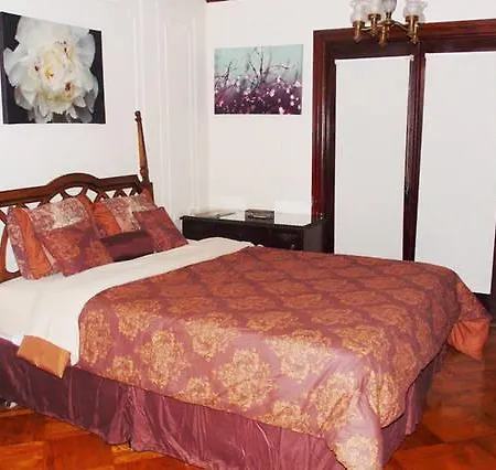 Bedstuy Brownstone Homestay