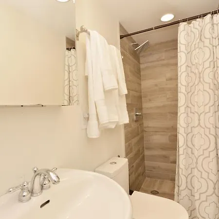 Townhouse Lincoln Center Apartment New York
