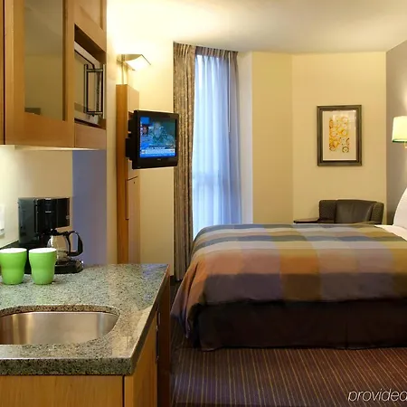 Club Quarters World Trade Center, Hotel 4*