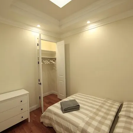 Beautiful Bushwick Apartment *