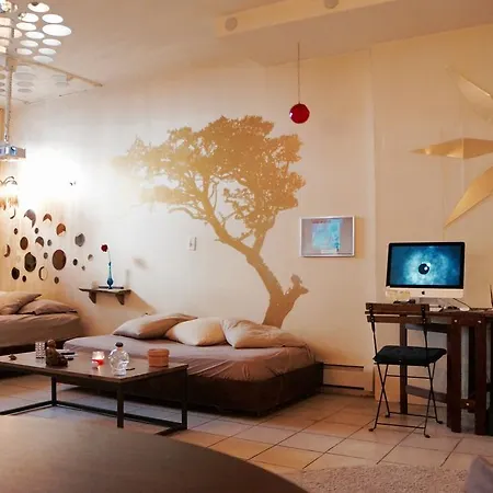 Apartment 2 Open Loft With Private Backyard