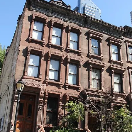 Modern 2b/1.5 With Outdoor Space Apartment New York