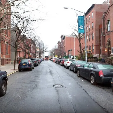 Modern 3br/3ba Prime Williamsburg * New York