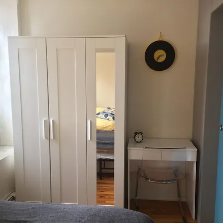 Nyc Two-bedroom Apartment, Next To Subway Apartment New York