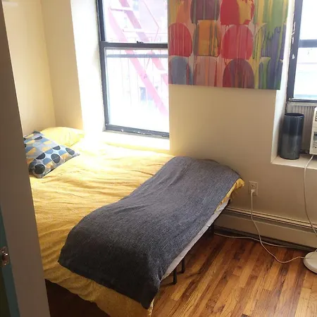 Nyc Two-bedroom Apartment, Next To Subway Apartment *