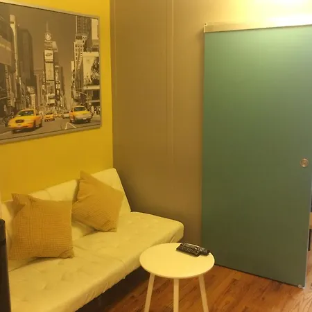 Nyc Two-bedroom Apartment, Next To Subway Apartment