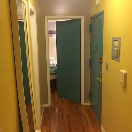 Apartment Nyc Two-bedroom Apartment, Next To Subway New York