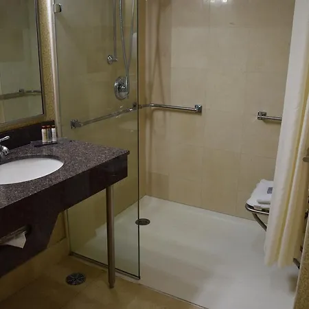 Hotel Wingate By Wyndham Manhattan Midtown 3*
