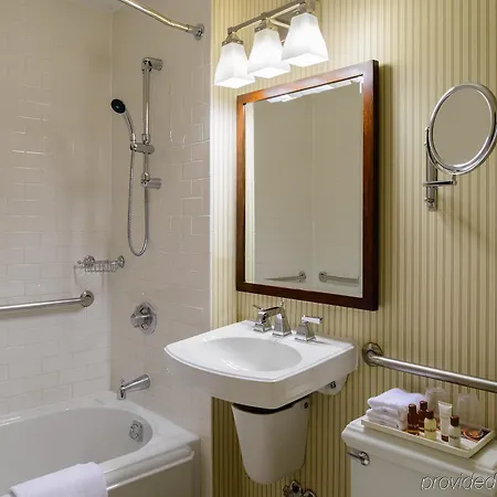 Sheraton Jfk Airport 3*