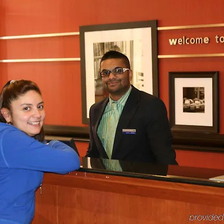 Hampton - Laguardia Airport