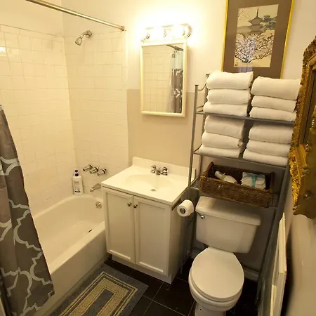 Apartment Garden House With 2 Bedroom