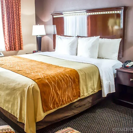 Travelodge By Wyndham Queens New York