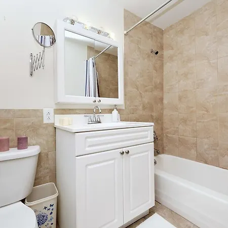 Columbus Circle 3 Bedroom