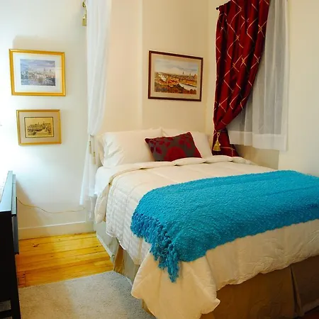 Elegant & 2 Bedroom Ny Apartment *