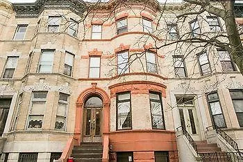 Lefferts Manor 3*