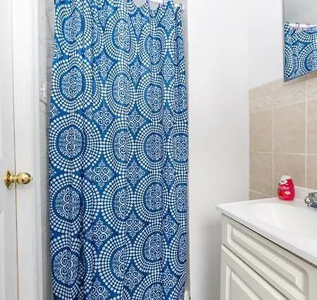 Three Bedroom Apartment - 3Rd Street Apartment