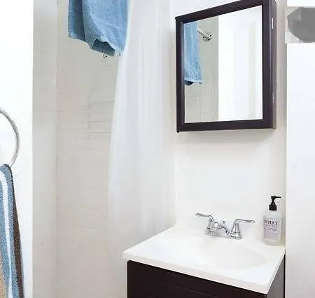 Three Bedroom Apartment - 3Rd Street New York