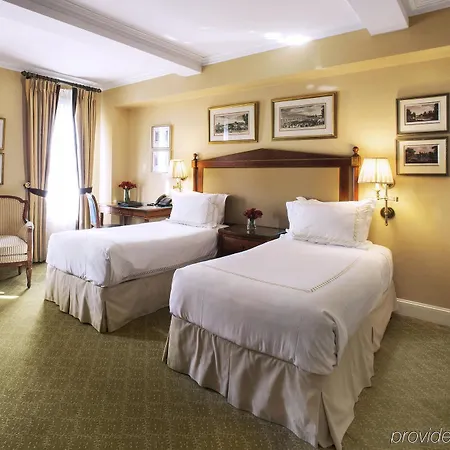 Plaza Athenee Hotel