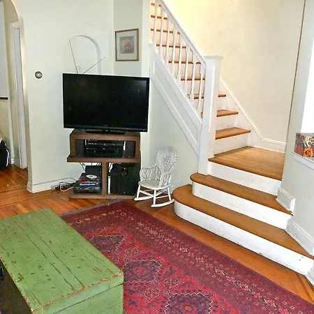 Astoria Queens Town House New York