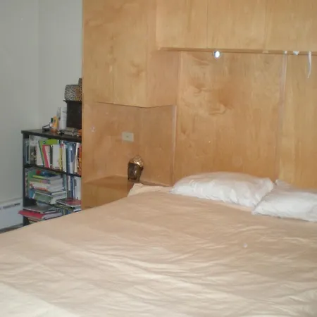 Astoria Queens Town House *