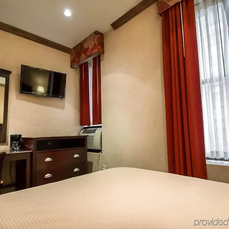 Clarion Park Avenue Hotel