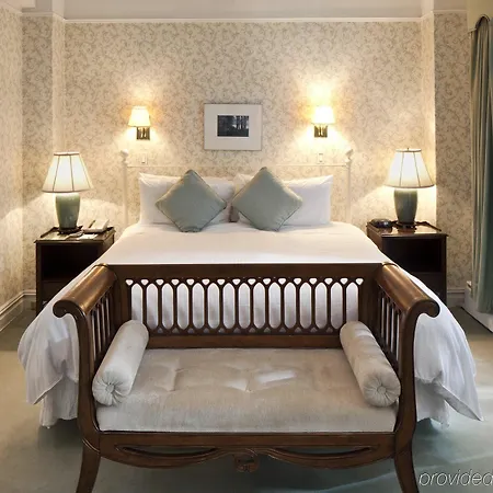 Roger Smith 3* New York